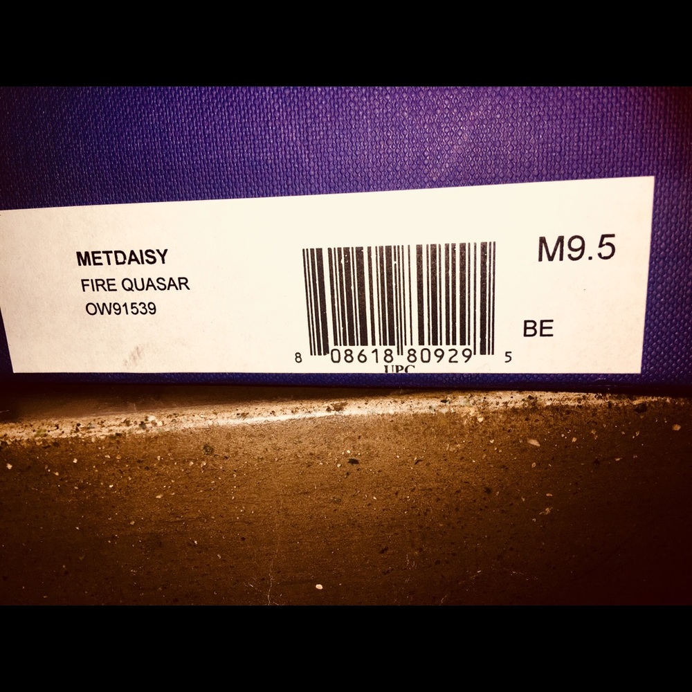 Stuart Weitzman Red Patent Pointed Toe Heels - image 5